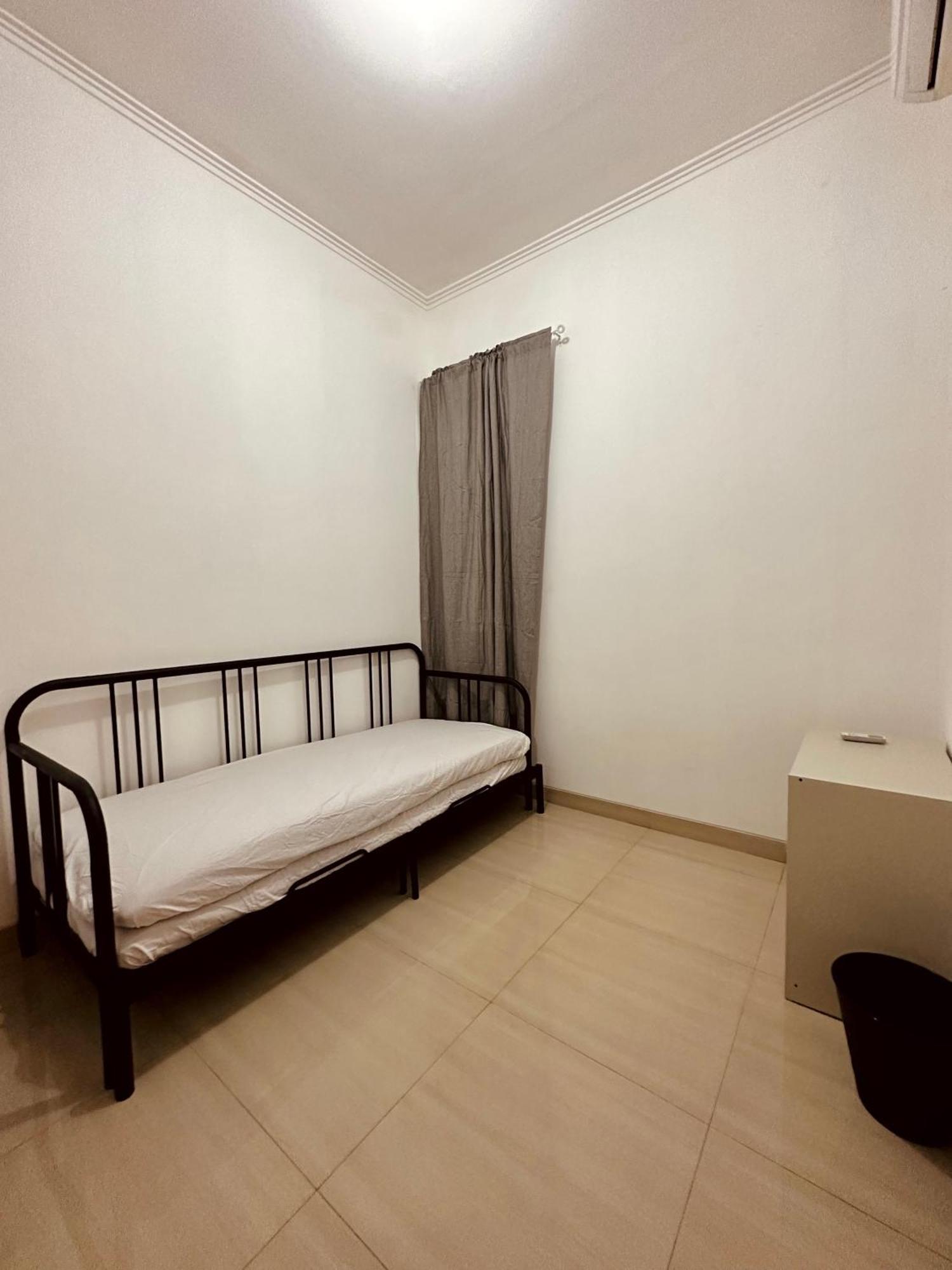 4-Bedroom Home In South Jakarta Nuansa Swadarma Residence By Le Ciel Hospitality Exterior foto